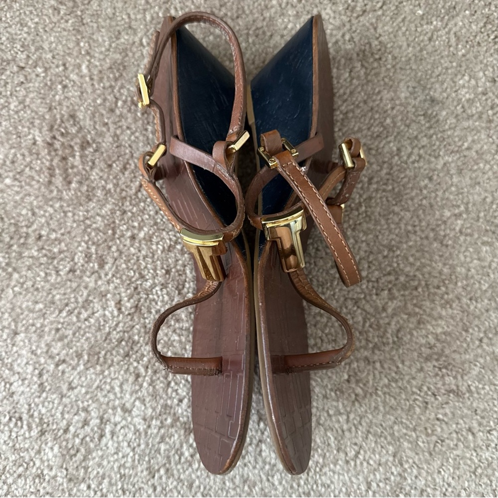 Tory Burch Pauline Demi Wedge T-strap Leather Sandals - Picture 9 of 13